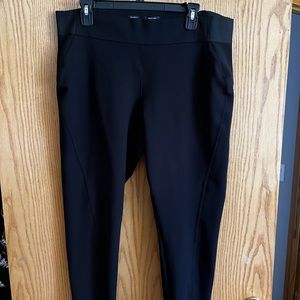 Vera Wang skinny pull on ankle dress leggings